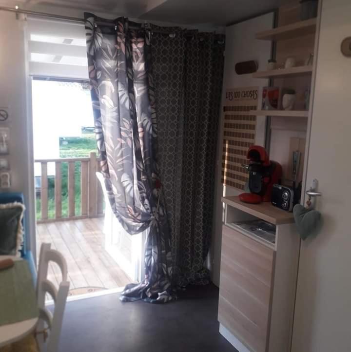 Anne Marie Vous Accueilles Dans Son Logement Familiale Pour 6 Personnes 3 Chambres Confortable Proche D Europa Park A Boofzheim Dans Camping 3 Etoiles Exterior foto