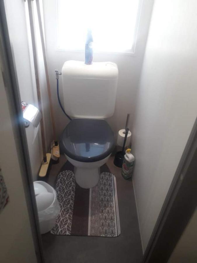 Anne Marie Vous Accueilles Dans Son Logement Familiale Pour 6 Personnes 3 Chambres Confortable Proche D Europa Park A Boofzheim Dans Camping 3 Etoiles Exterior foto